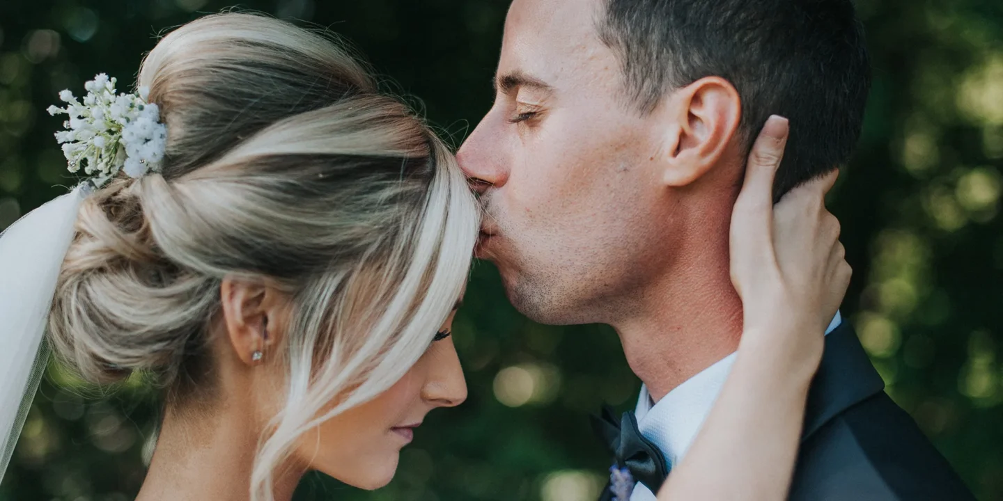 this bride and groom exchanged gifts at the stunning Rivervale Barn in Hampshire