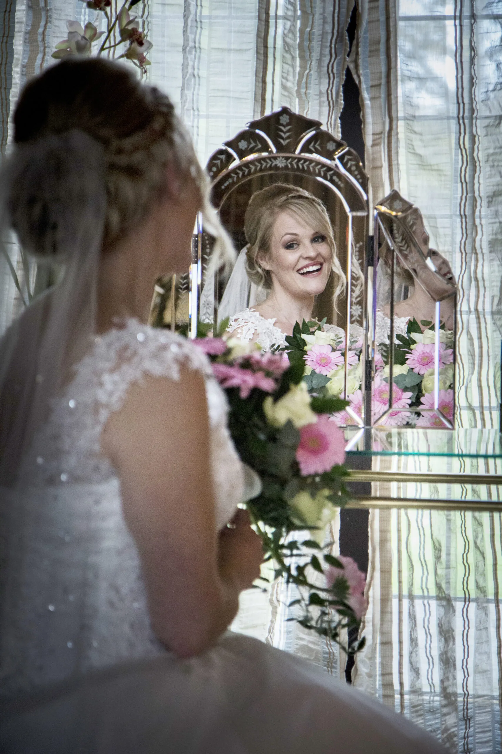 Things to consider when planning your wedding photos at Rivervale Barn