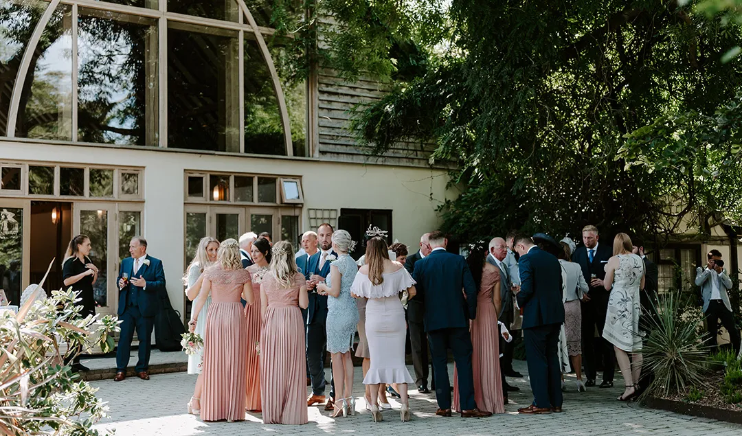 10 Reasons To Have A Romantic Barn Wedding
