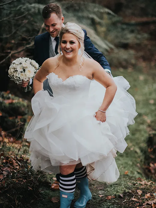 the gardens at this stunning barn wedding venue in Hampshire make the perfect backdrop for some beautiful wedding venues