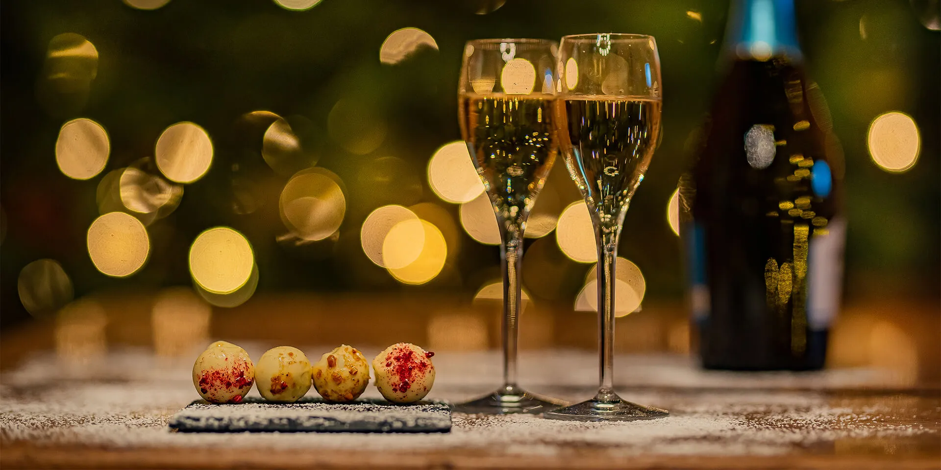 7 Romantic Ways to Surprise You Partner on Your Wedding Day