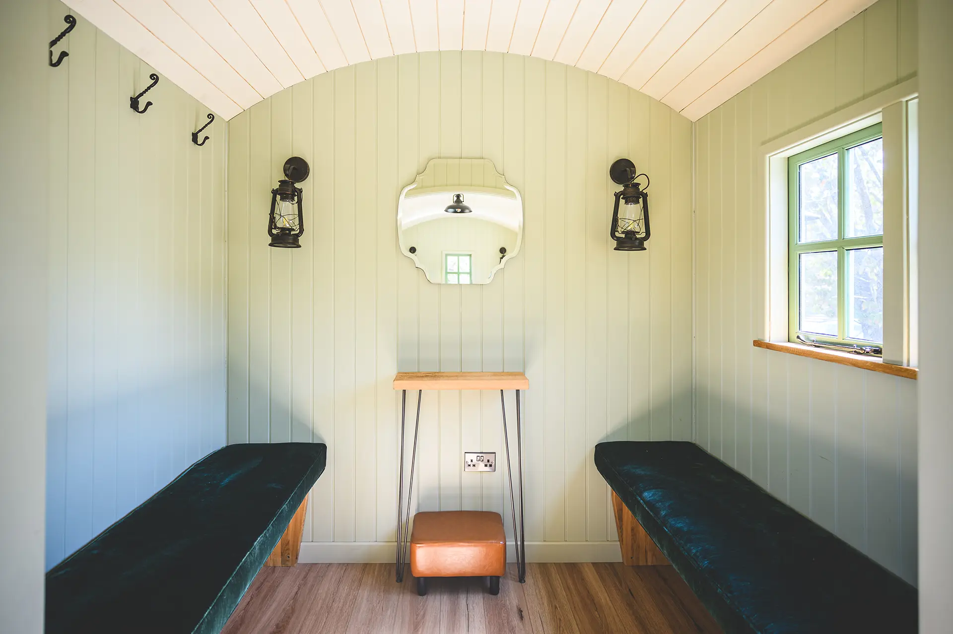 Riverale Barn Shepherds Rest preparation space details
